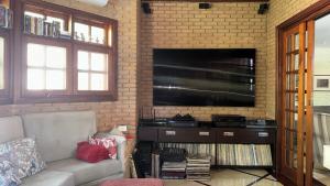 Casa Grande de Alto Padrão no Forest Hills - Jandira - SP
