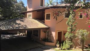 Casa Grande de Alto Padrão no Forest Hills - Jandira - SP