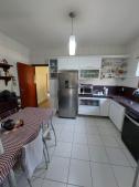 Casa Terrea com 04 quartos no Condominio Nova Higienopolis