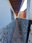 Casa Individual com Garagem para Alugar em Jandira - SP