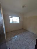 Casa Individual com Garagem para Alugar em Jandira - SP