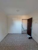 Casa Individual com Garagem para Alugar em Jandira - SP